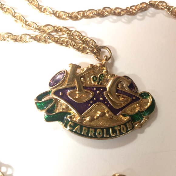 Vintage Mardi Gras Krewe of Carrollton Necklace - Picture 2 of 3
